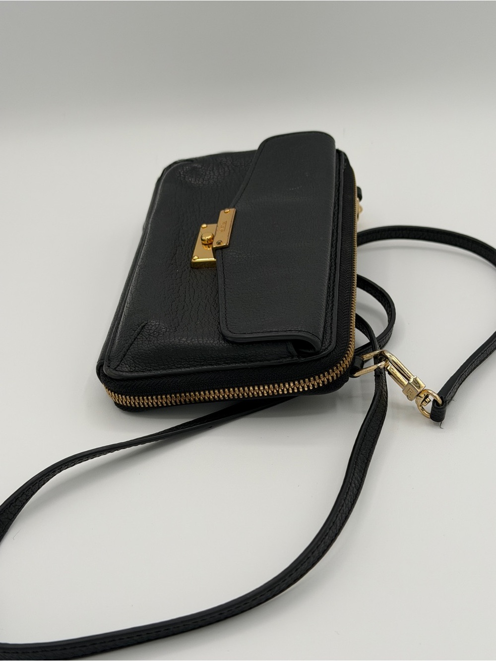 Tumi Larkin Stockton Phone Wallet Leather Bag - Picture 6 of 10
